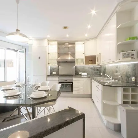 The Collection - Elkano Apartman